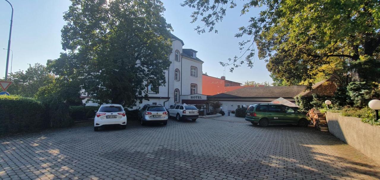 Hotel Jerabek Prague Exterior photo