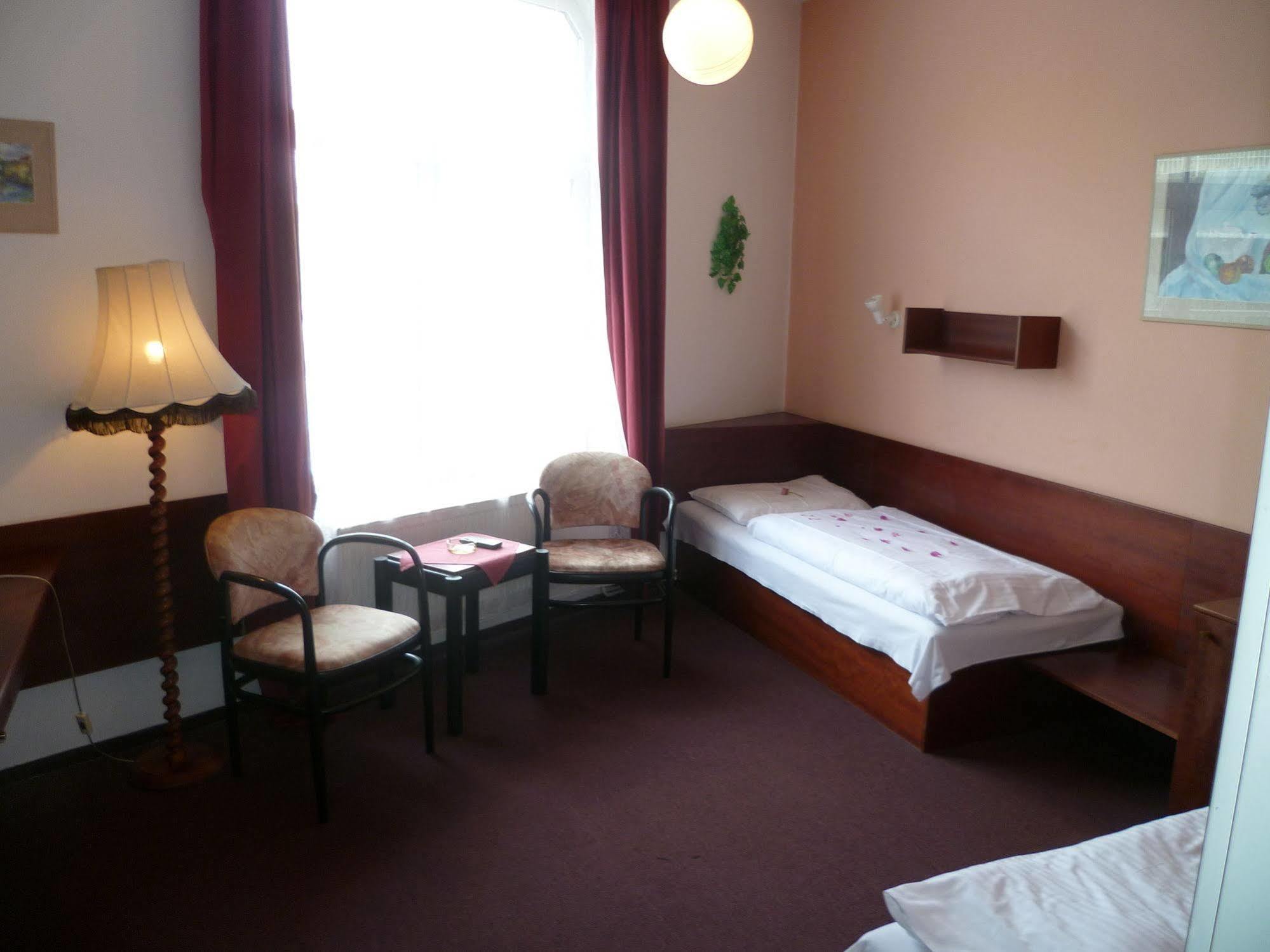 Hotel Jerabek Prague Exterior photo